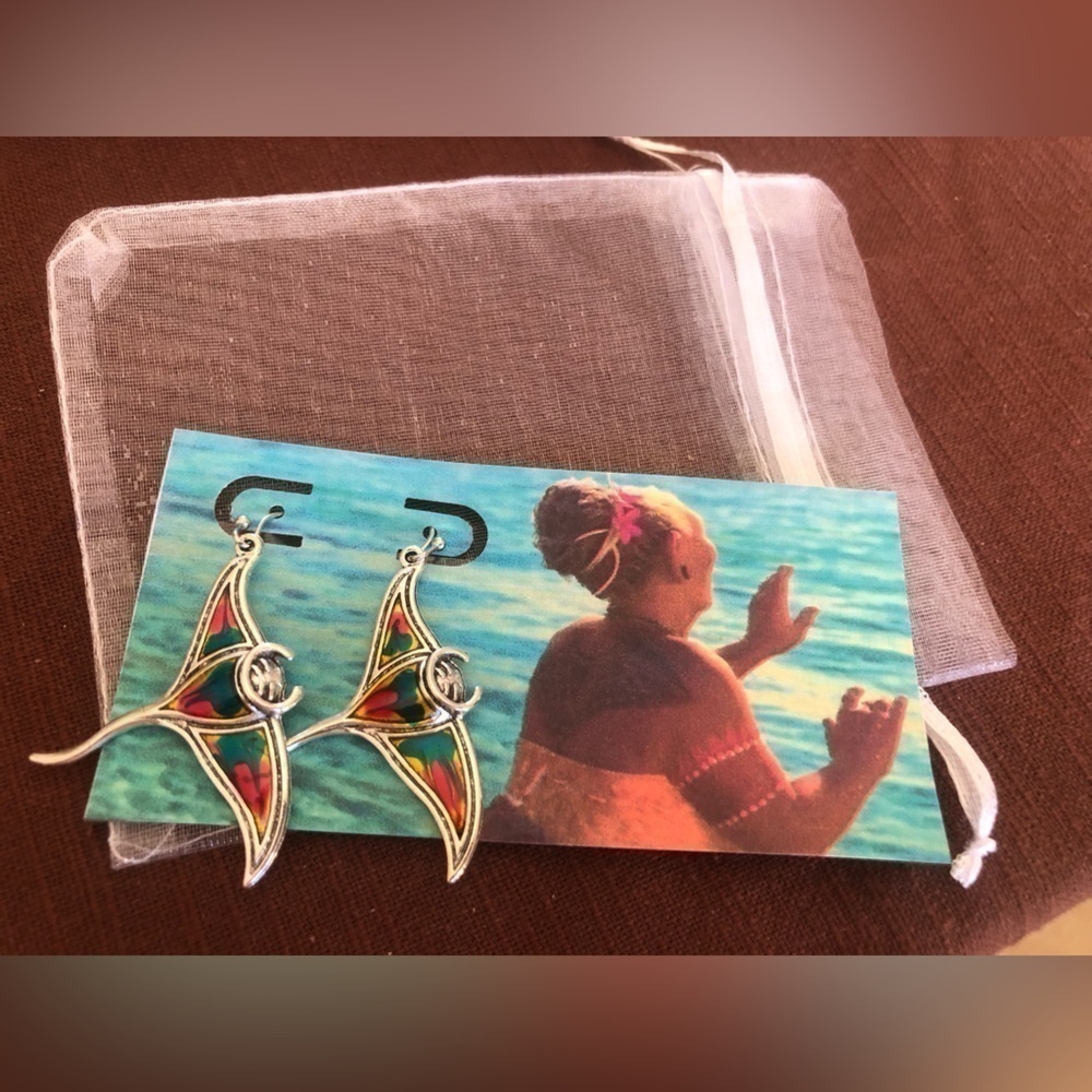 Moana Gramma Tala Sting Ray Earrings